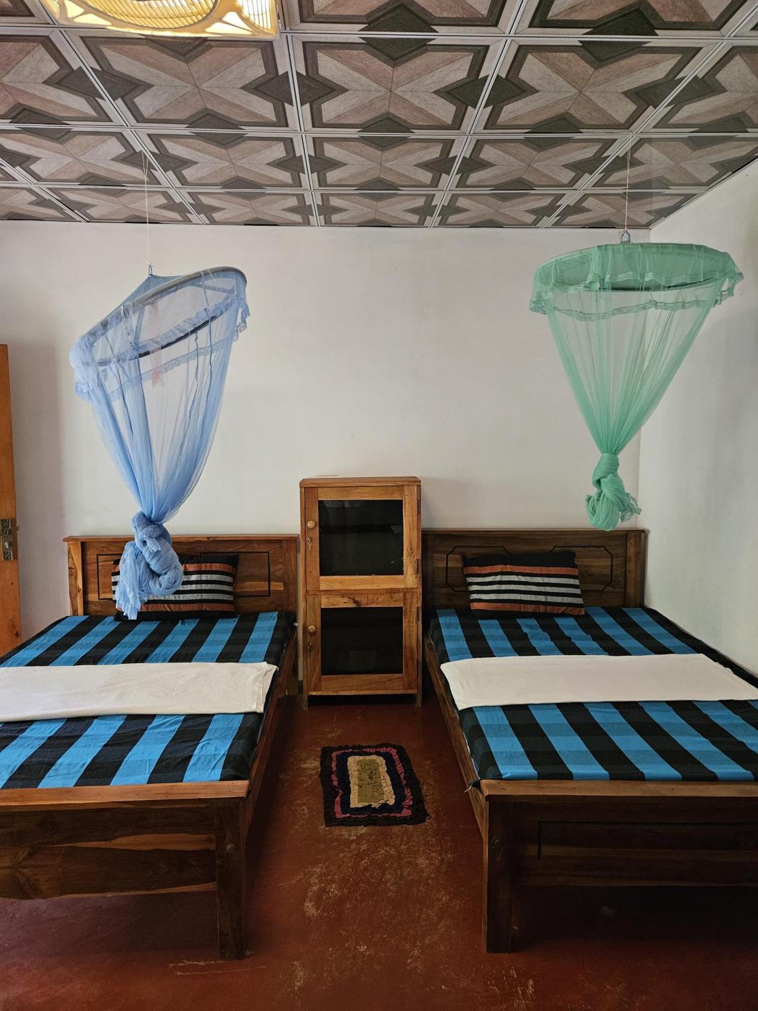 Sigiri Birds Hostel Sigirija Zewnętrze zdjęcie